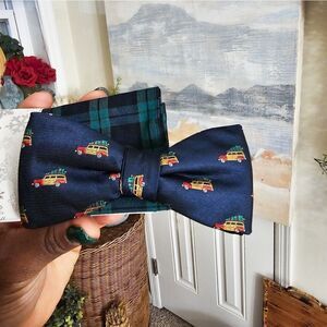 New Knotty & Nice Pre-tied Sedan Carrying Xmas Tree Neck Tie W. Matching Pocket